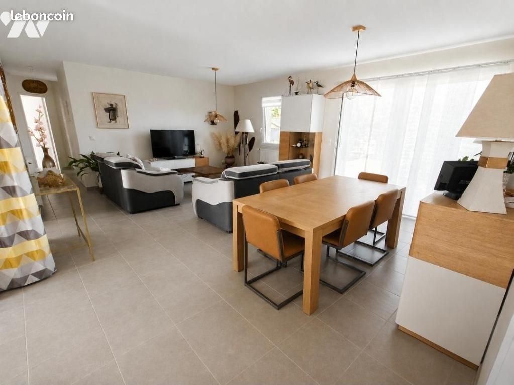 Maison à vendre, 109m², Parigné-l'Evêque