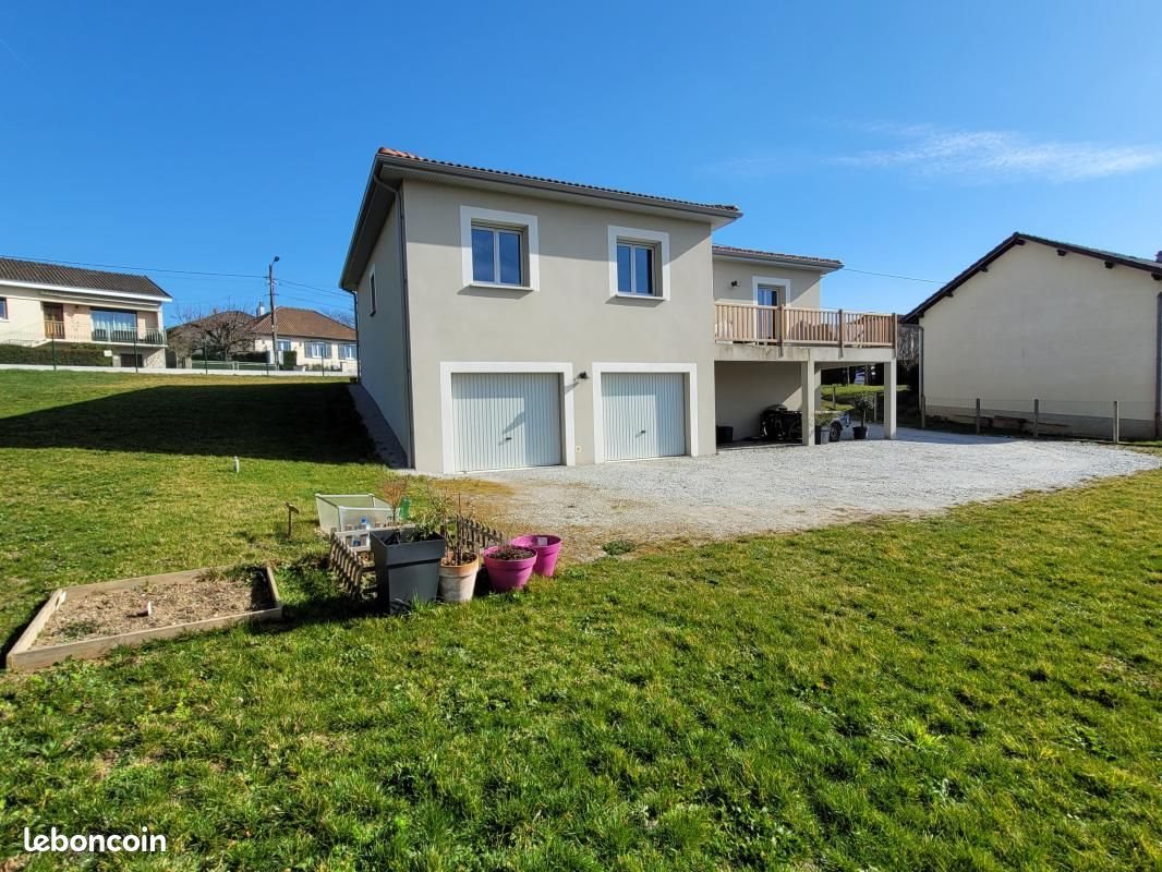 Maison à louer, 95m², Saint-Léonard-de-Noblat
