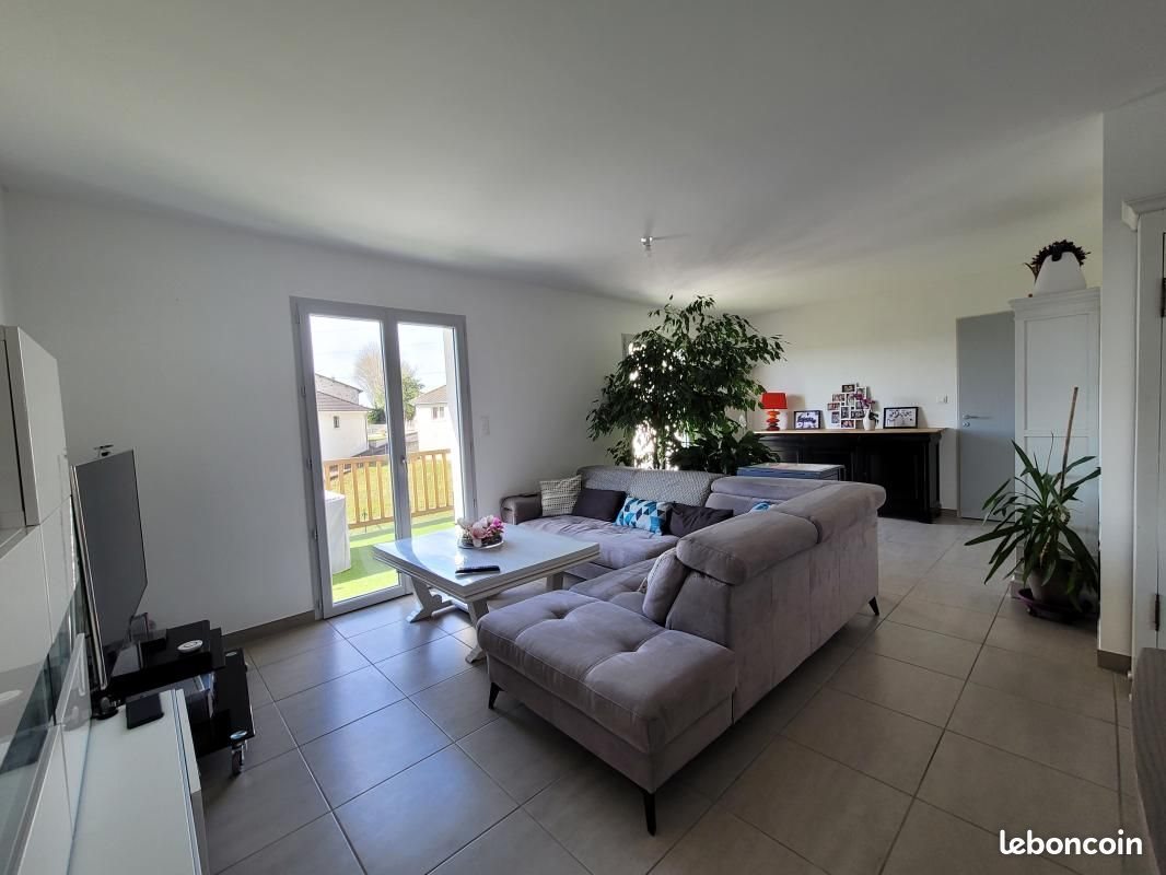 Maison à louer, 95m², Saint-Léonard-de-Noblat