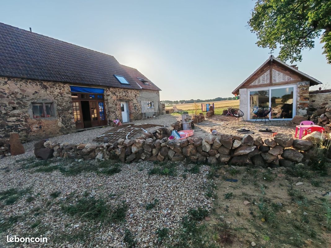 Maison à vendre, 167m², Genouilly
