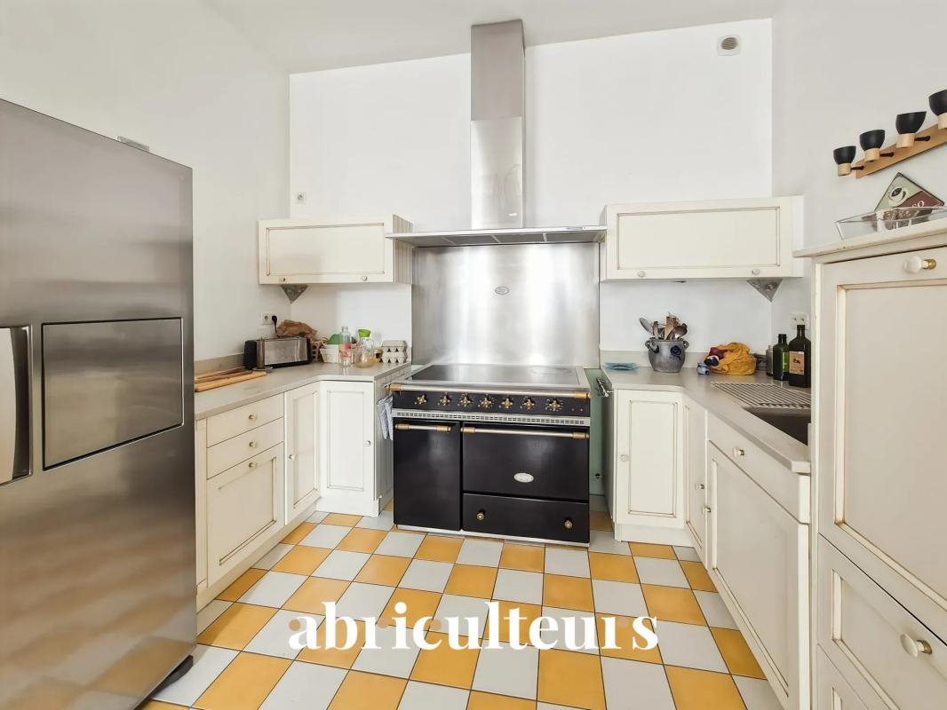 Appartement à vendre, 182m², Saintes