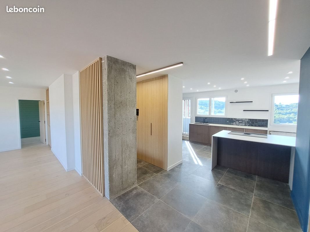 Appartement à vendre, 81m², Saint-Étienne