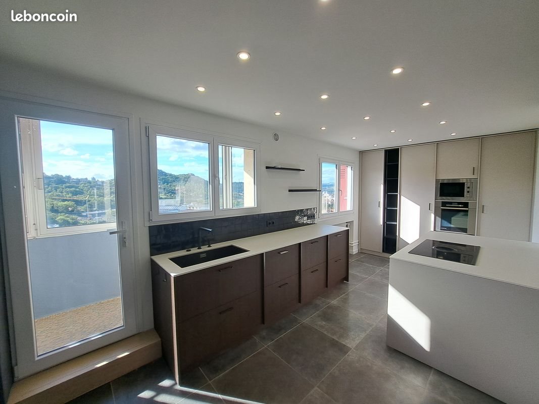 Appartement à vendre, 81m², Saint-Étienne