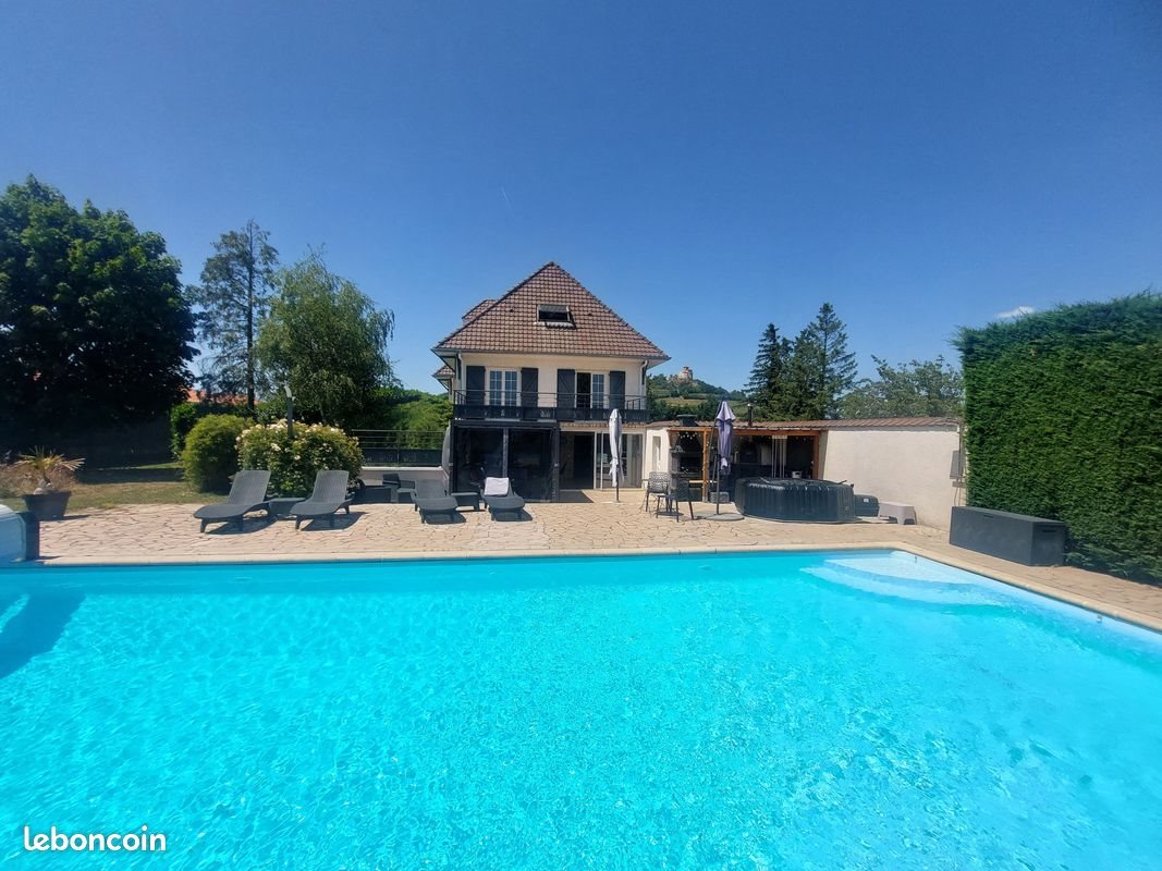 Maison à vendre, 250m², Montbrison