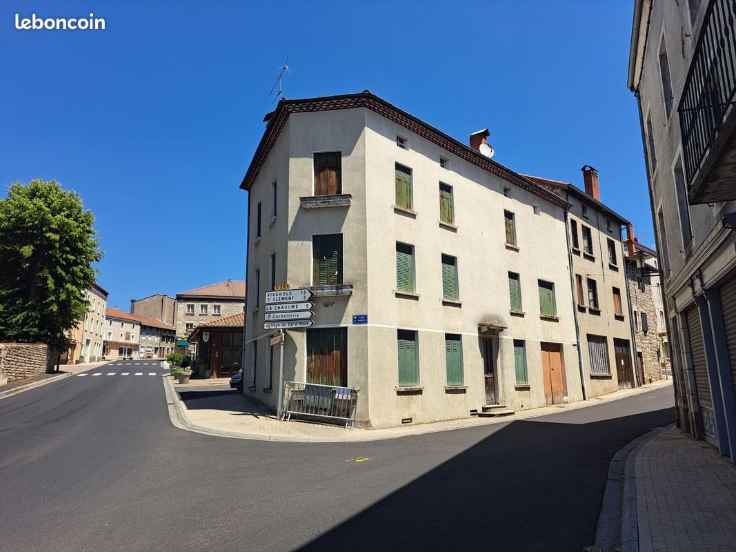 Maison à vendre, 207m², Saint-Anthème