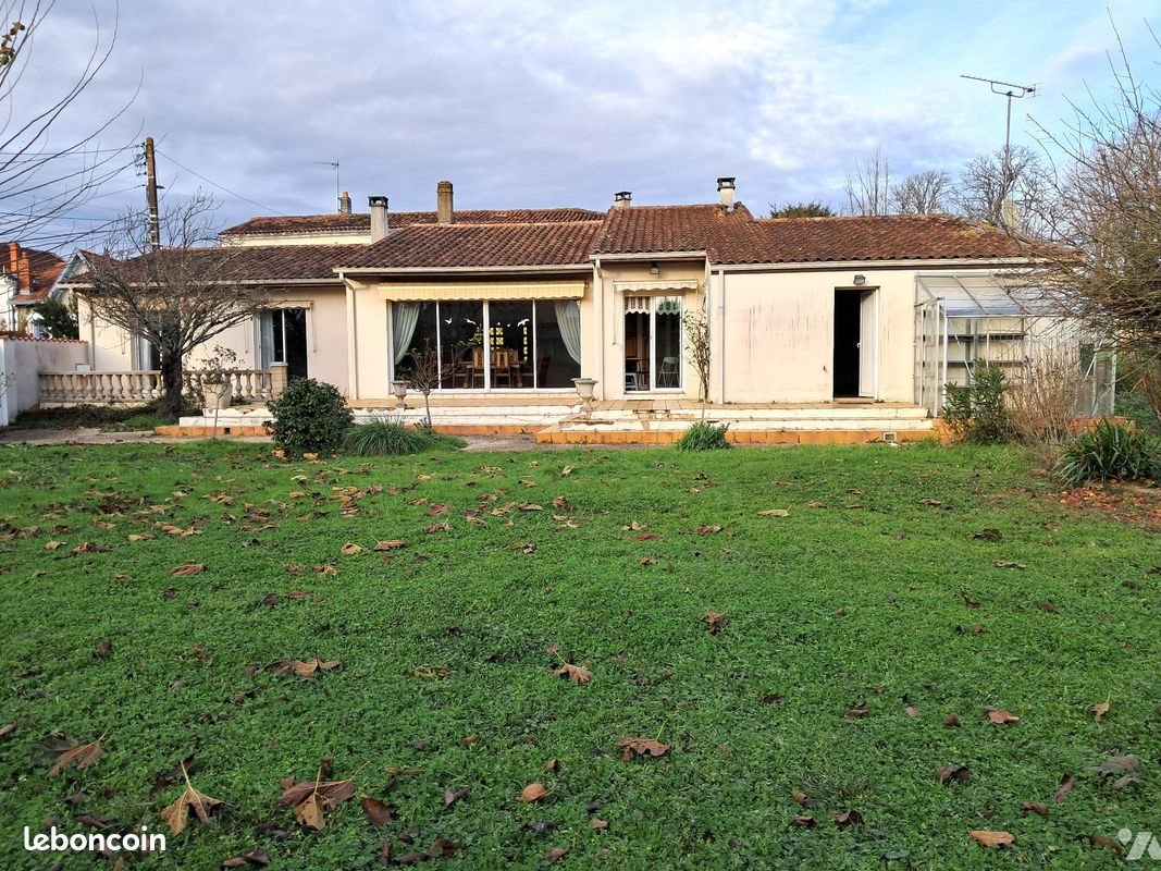 Maison à vendre, 187m², Saintes