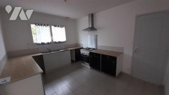 Maison à louer, 109m², Cornillé