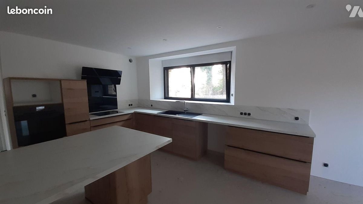 Maison à louer, 167m², Domalain
