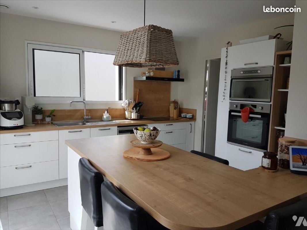 Maison à louer, 151m², Marpiré