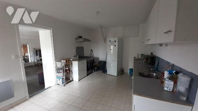 Maison à louer, 83m², Marpiré