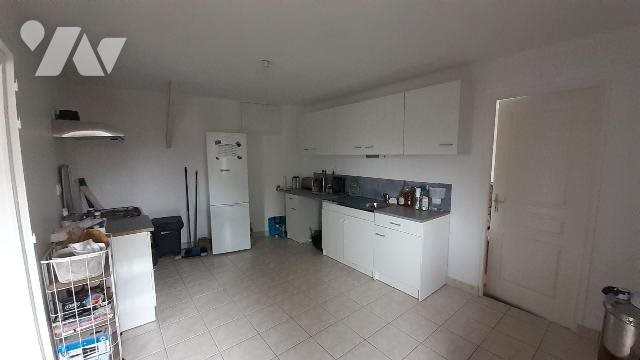 Maison à louer, 83m², Marpiré