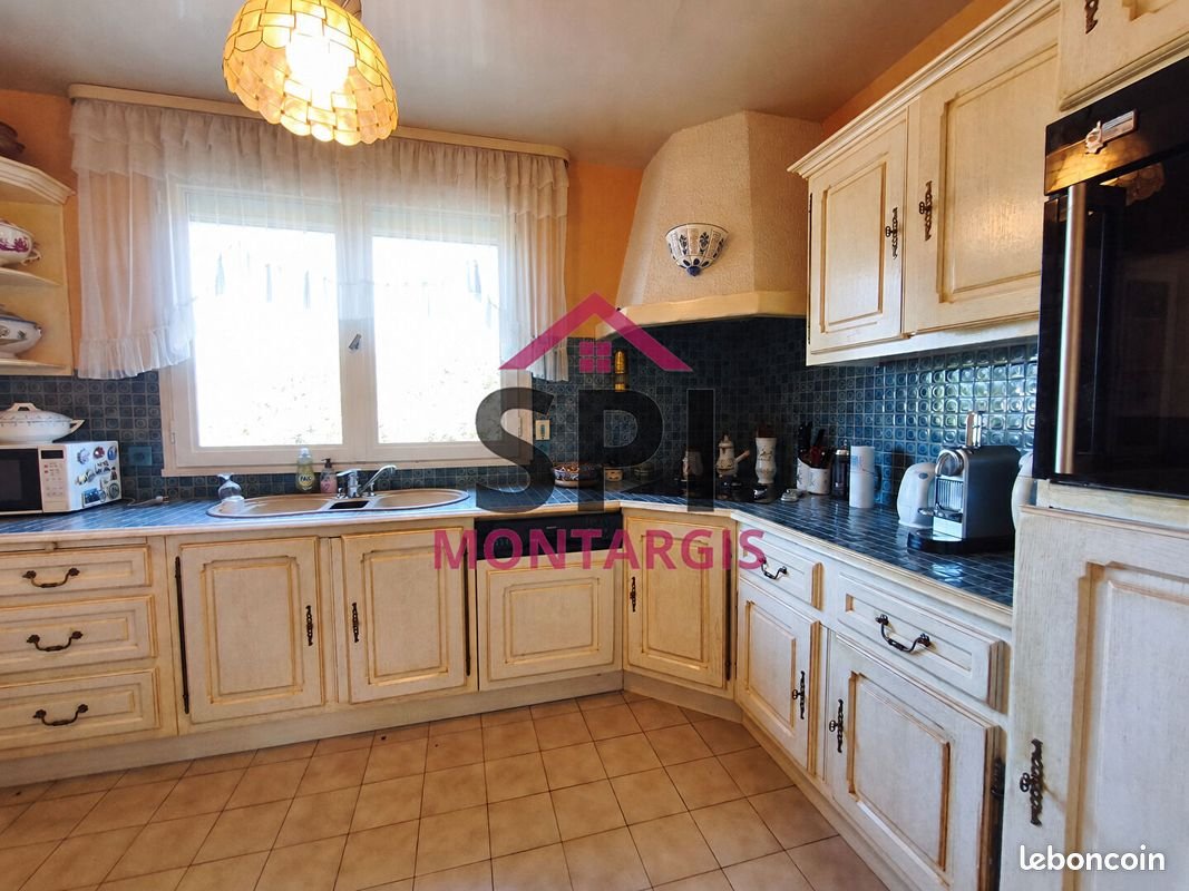 Maison à vendre, 135m², Amilly