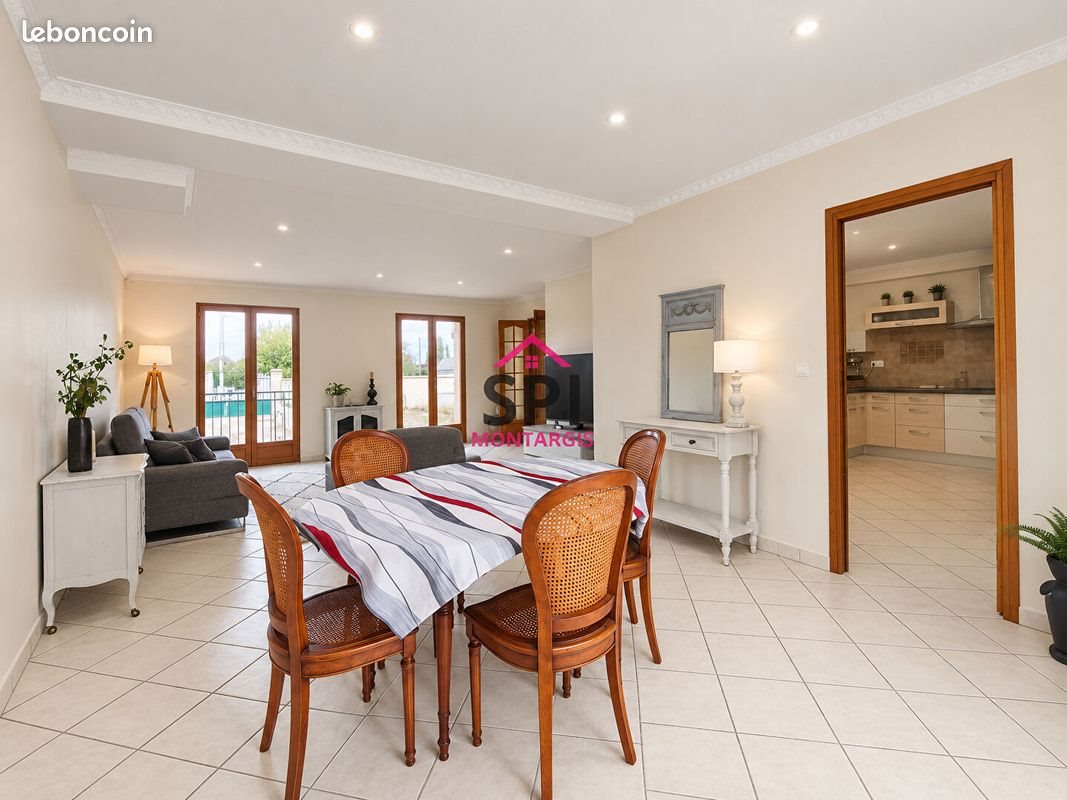 Maison à louer, 253m², Villemandeur