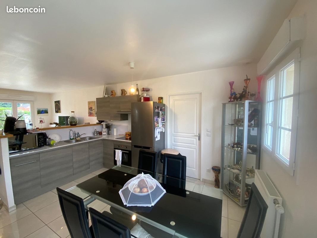 Maison à louer, 84m², Gy-les-Nonains