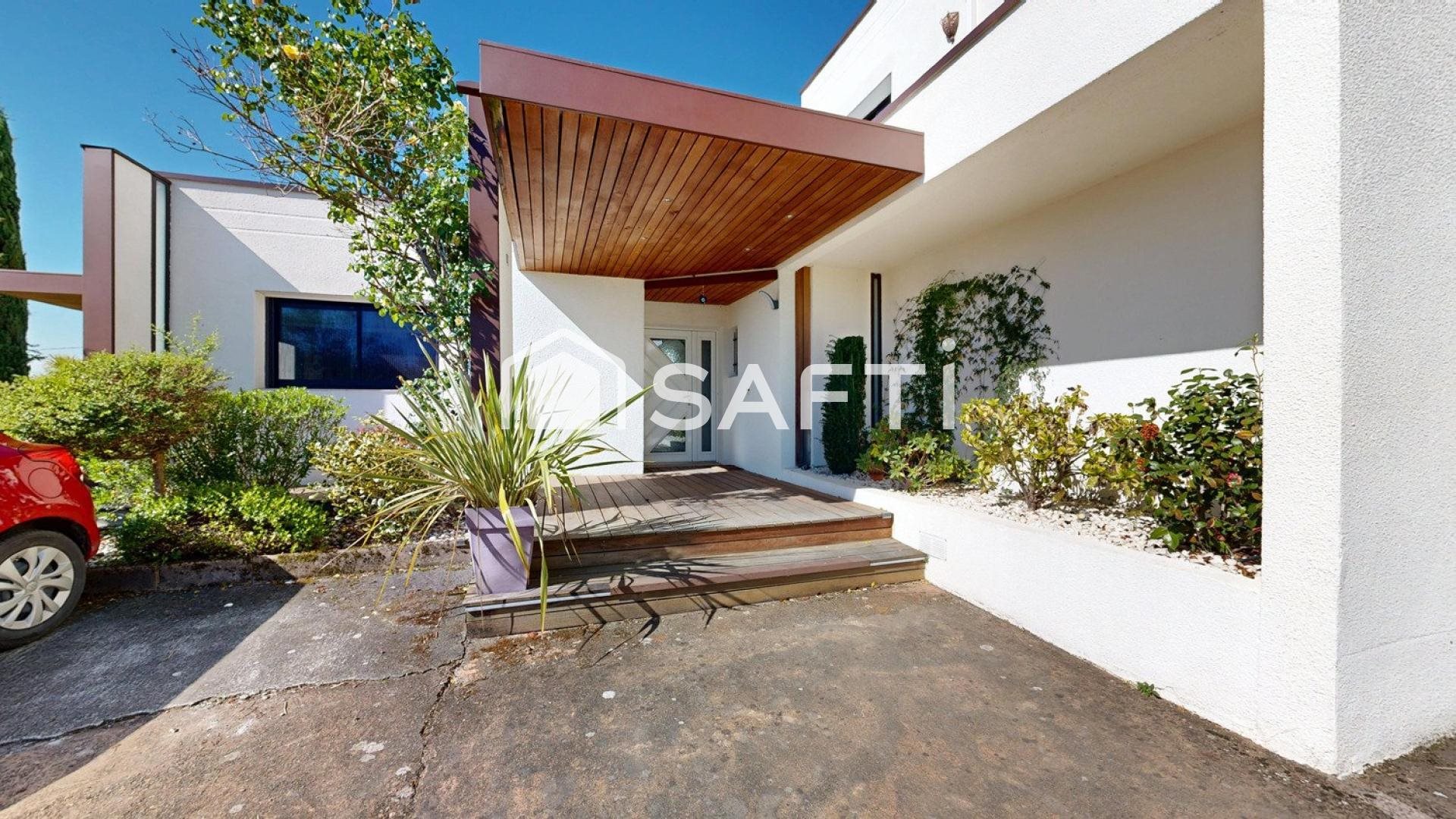 Maison à vendre, 330m², Mondavezan