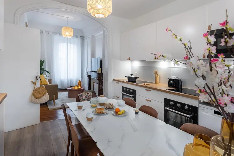 Maison à louer, 201m², Vénissieux