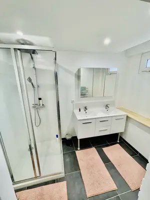 Maison à louer, 66m², Vénissieux