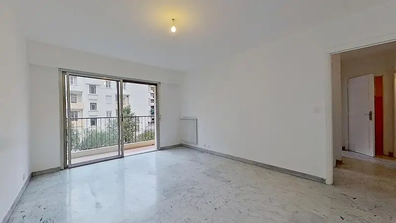 Appartement à louer, 45m², Antibes
