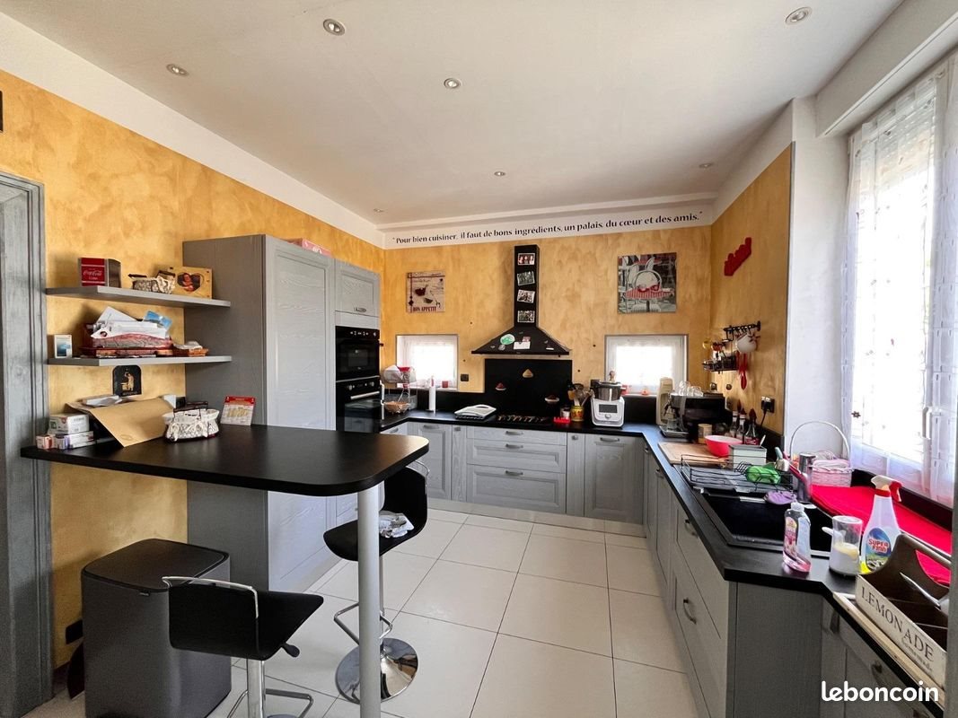 Maison à vendre, 145m², Fismes