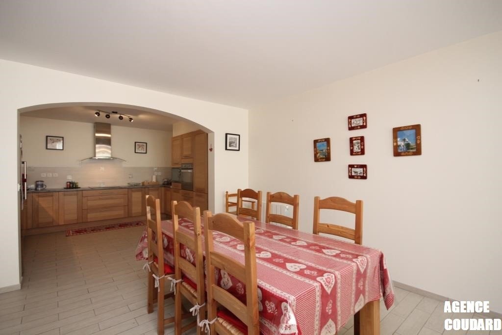 Appartement à louer, 85m², Mont-Dore