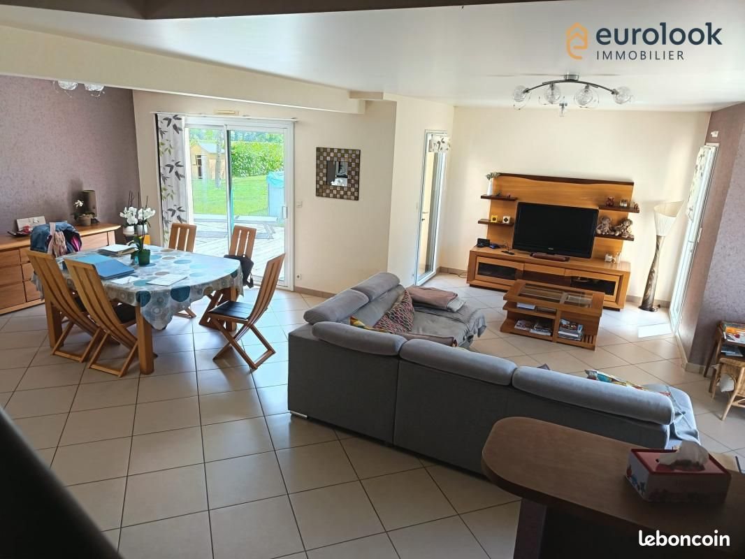 Maison à vendre, 150m², Pleucadeuc