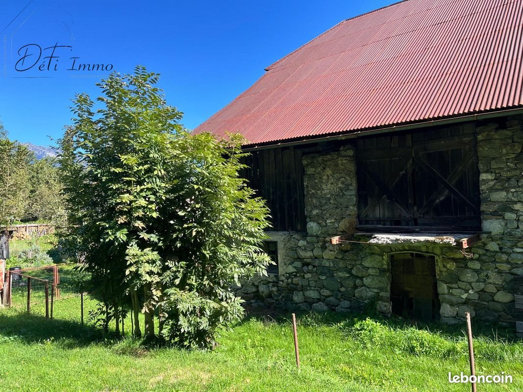 Maison à vendre, 250m², Sainte-Marie-de-Cuines