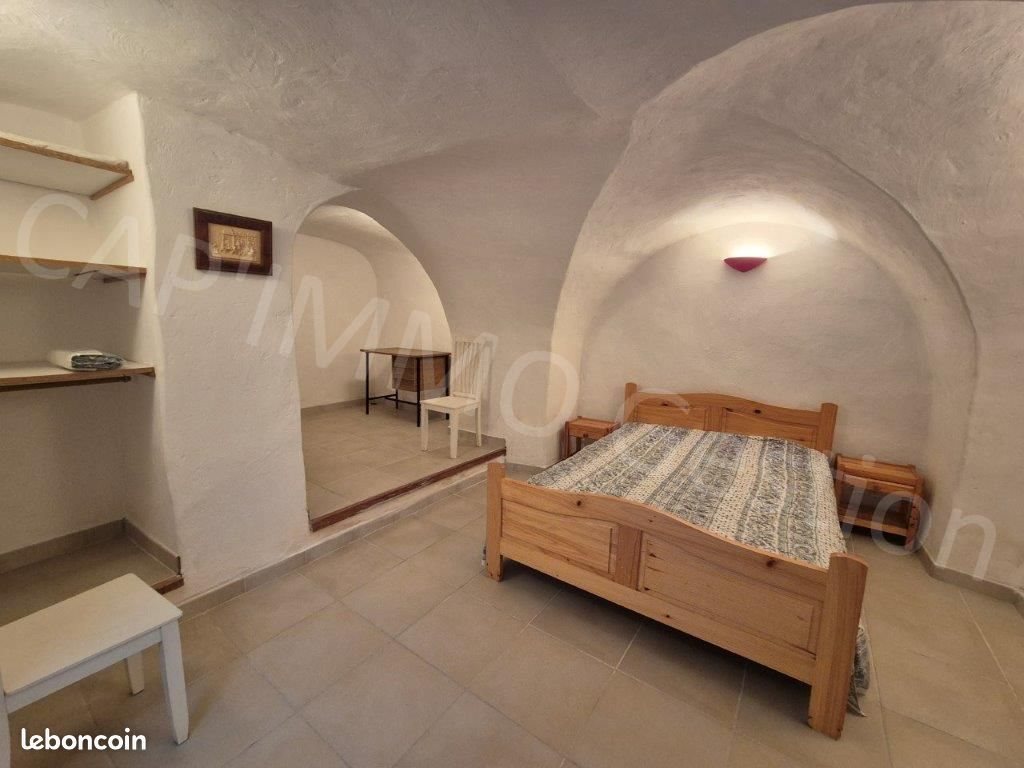 Maison à louer, 140m², Saint-Saturnin-lès-Apt