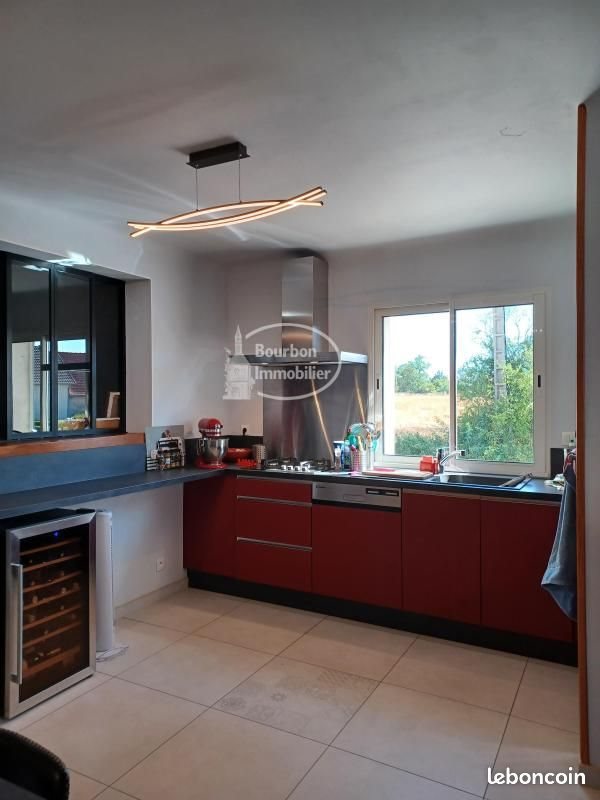 Maison à vendre, 130m², Bourbon-Lancy