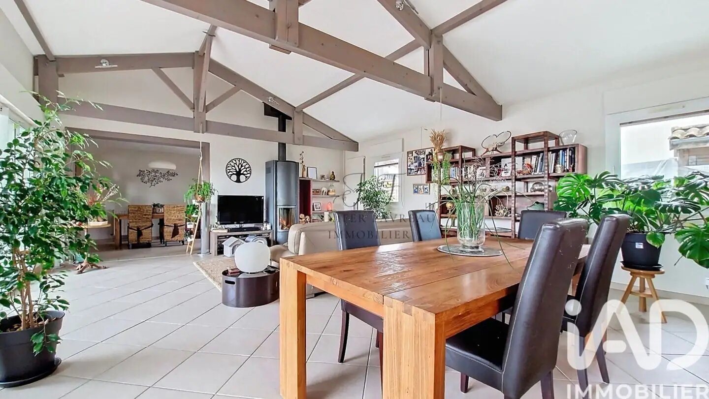Maison à vendre, 163m², Yvrac