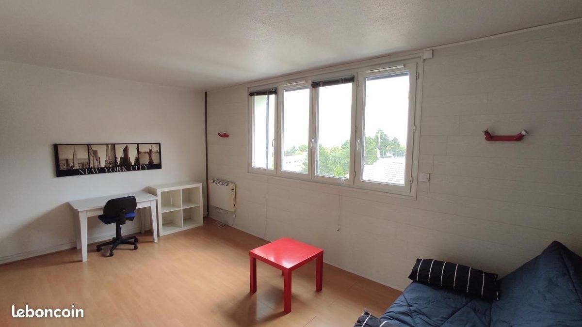 Appartement à louer, 27m², Saint-Étienne