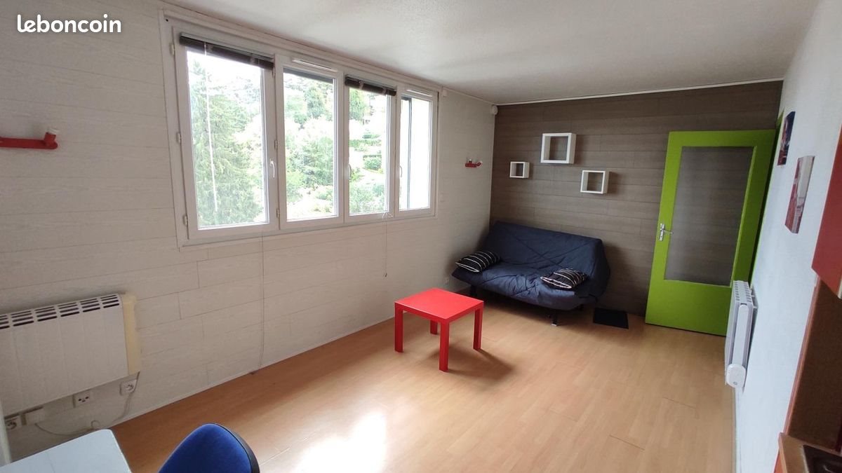 Appartement à louer, 27m², Saint-Étienne