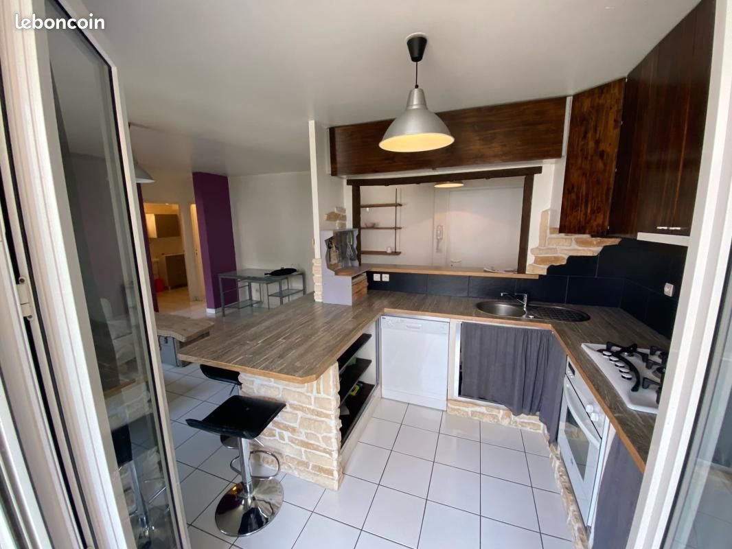 Appartement à louer, 46m², Saint-Etienne
