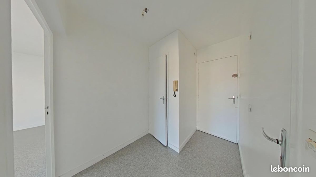 Appartement à louer, 30m², Saint-Étienne