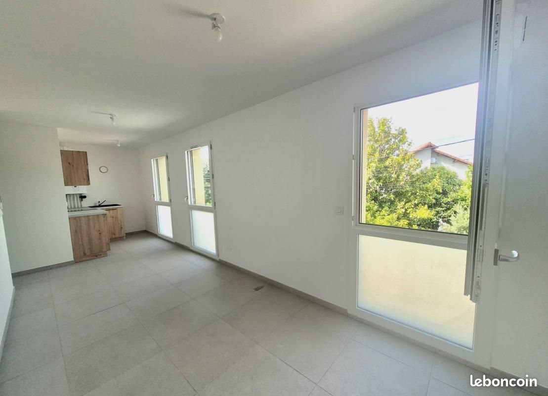 Appartement à louer, 28m², Veauche