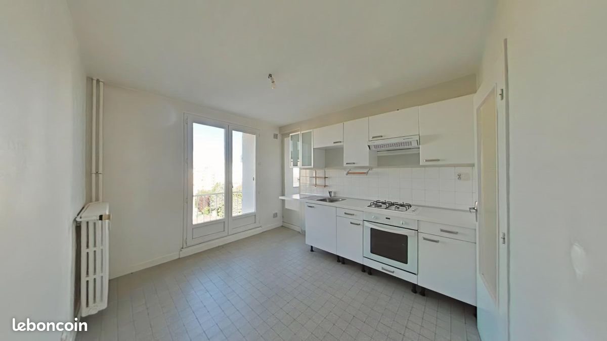 Appartement à louer, 47m², Saint-Etienne