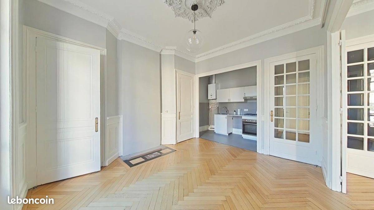 Appartement à louer, 97m², Saint-Etienne