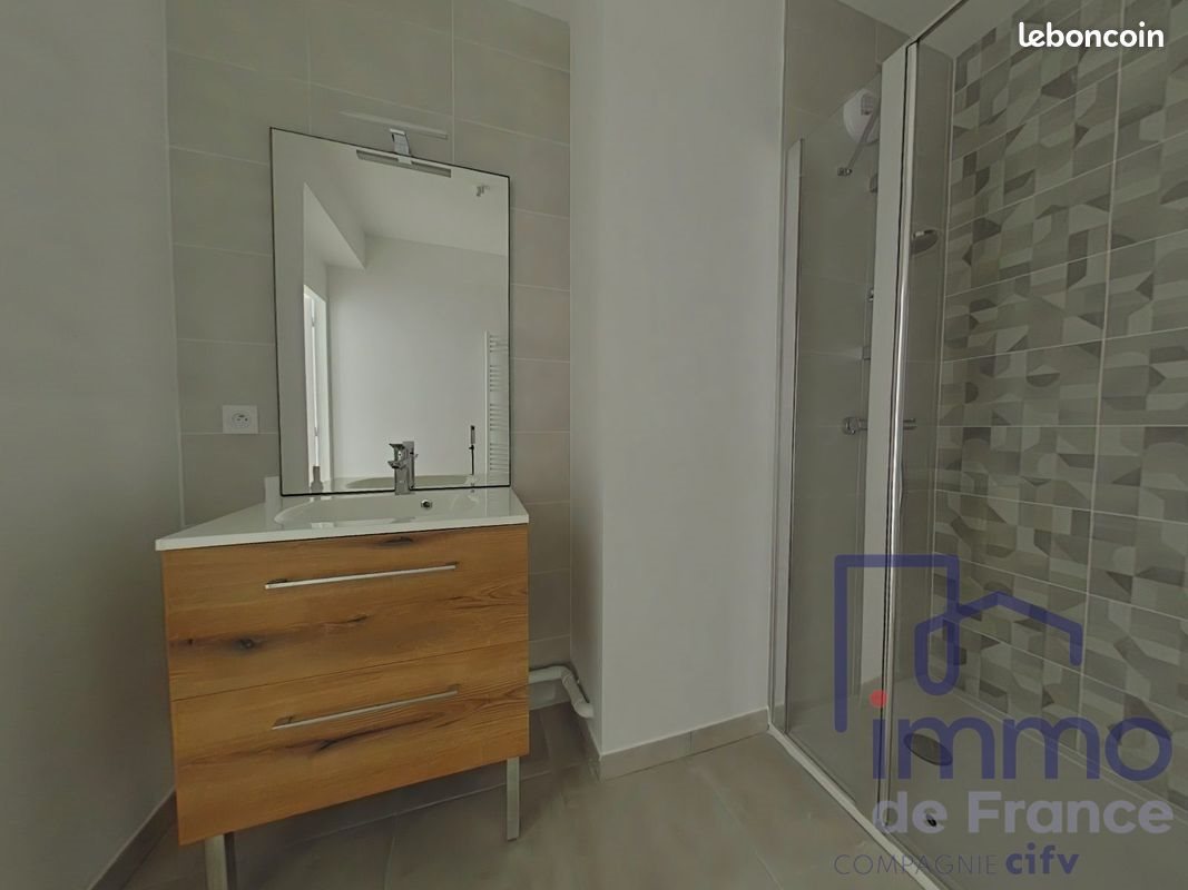 Appartement à vendre, 48m², Saint-Genest-Lerpt