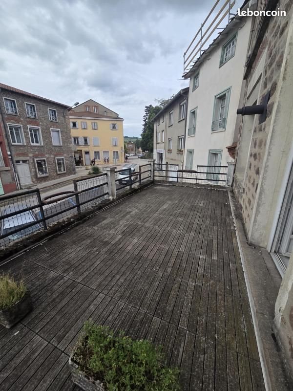 Appartement à louer, 142m², Saint-Symphorien-sur-Coise