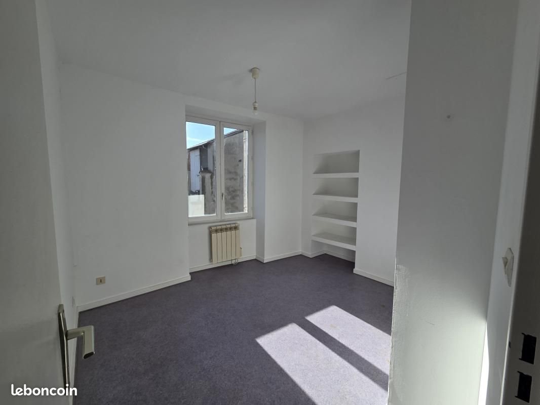 Appartement à louer, 49m², Saint-Symphorien-sur-Coise