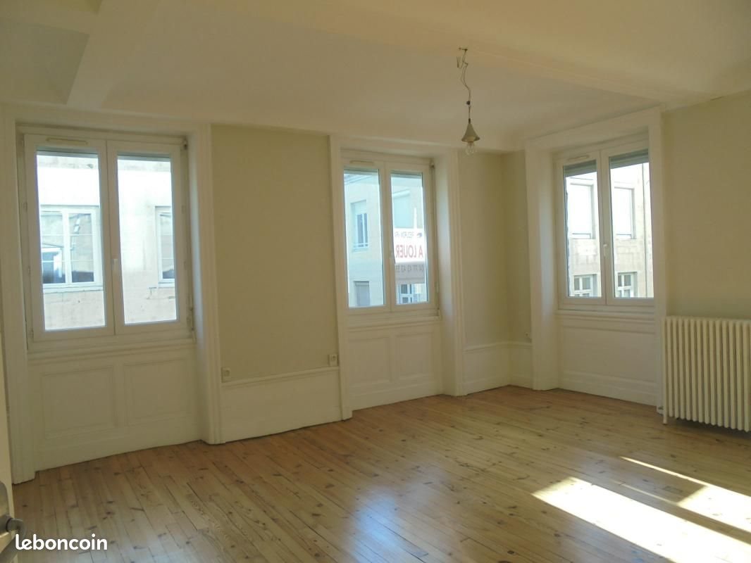 Appartement à louer, 138m², Saint-Etienne