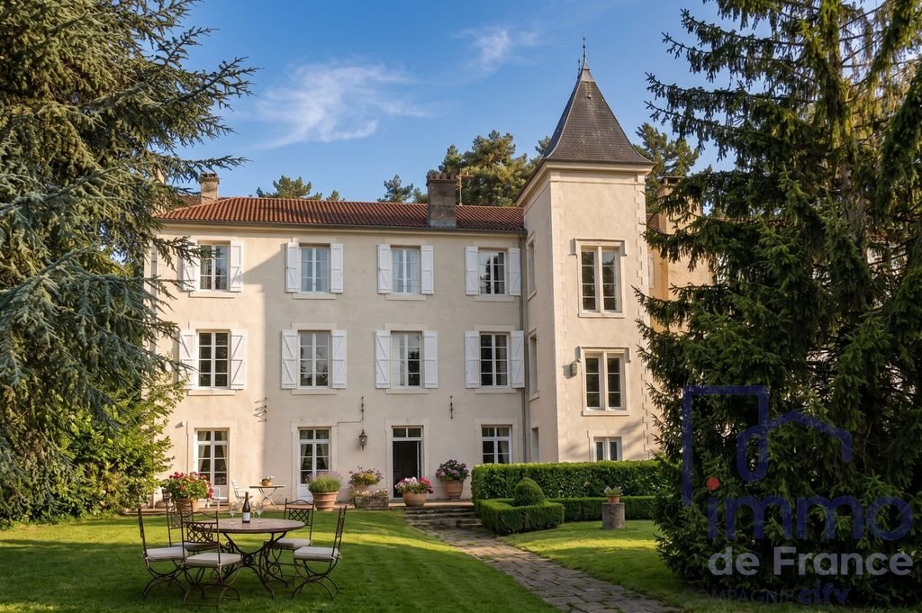 Maison à vendre, 456m², L'Étrat