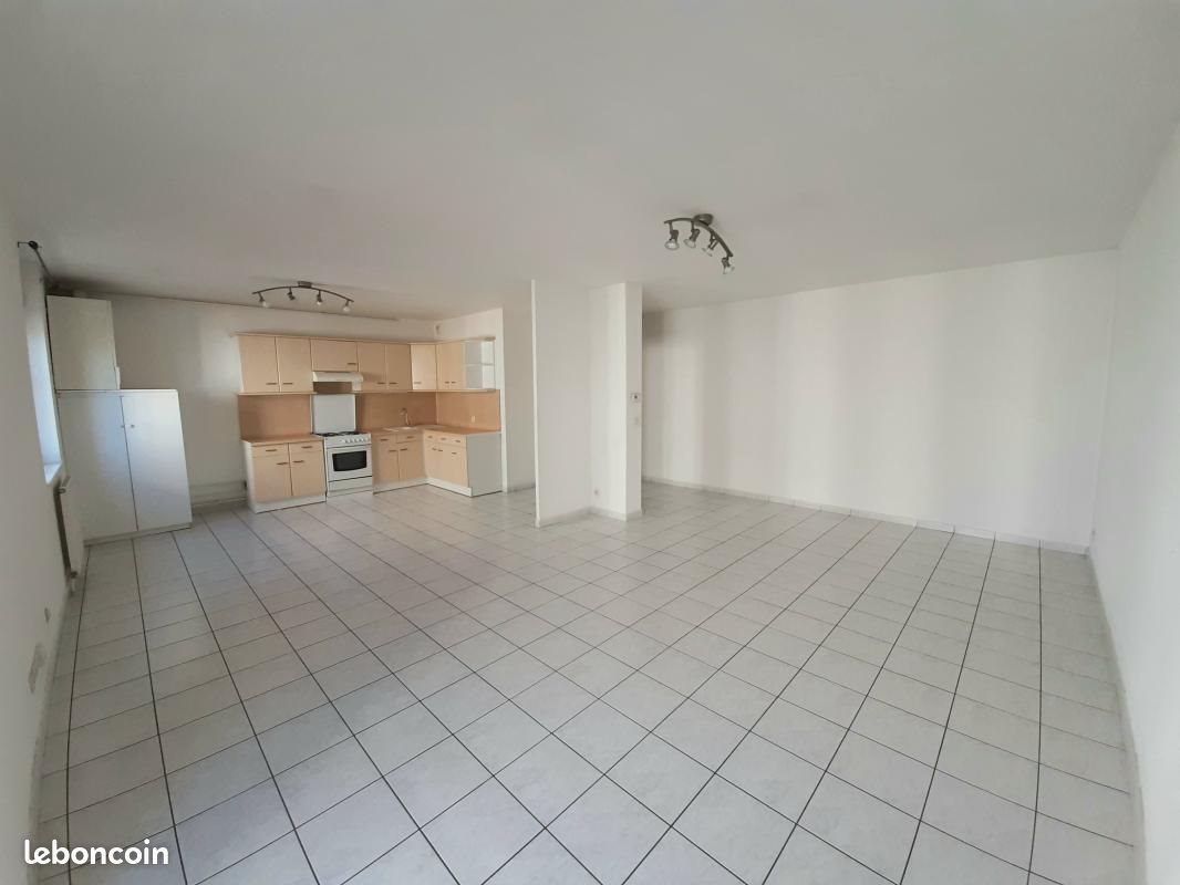 Appartement à louer, 72m², Montbrison