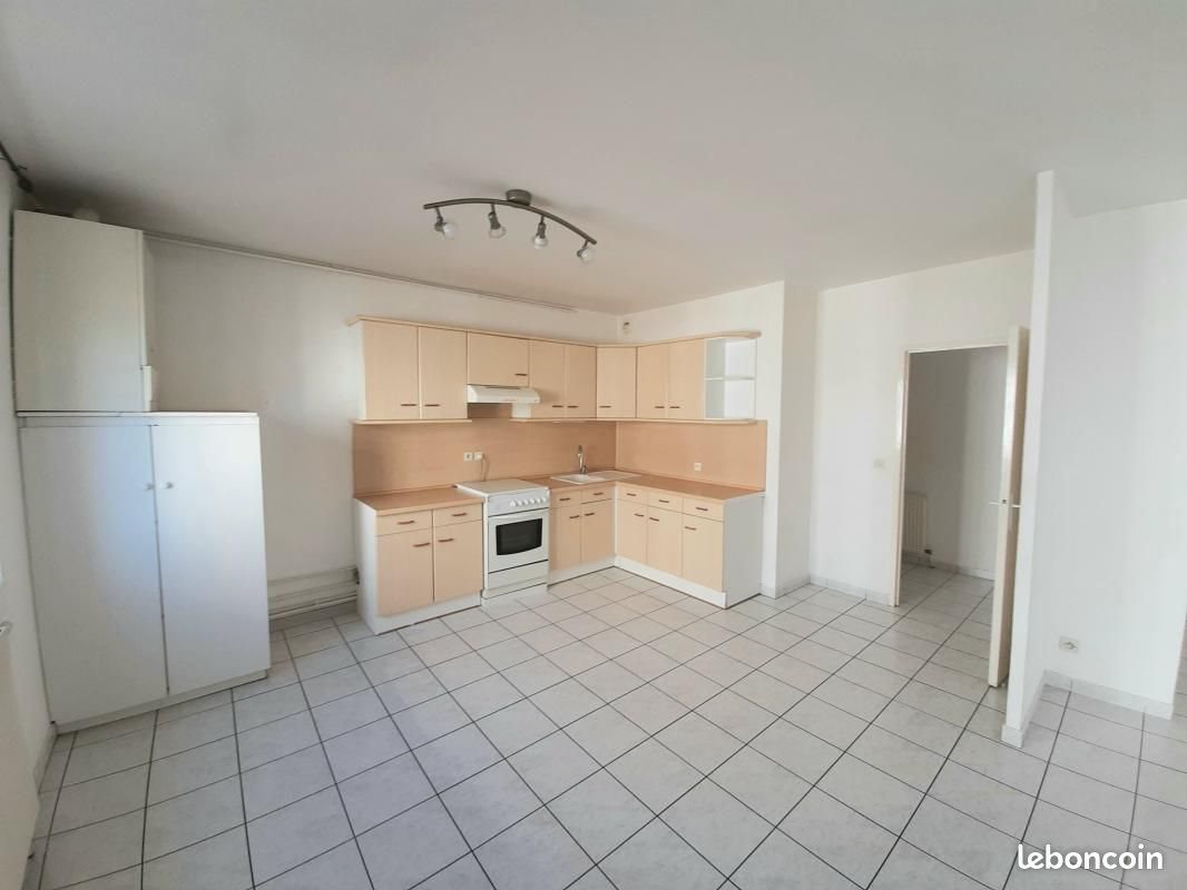 Appartement à louer, 72m², Montbrison