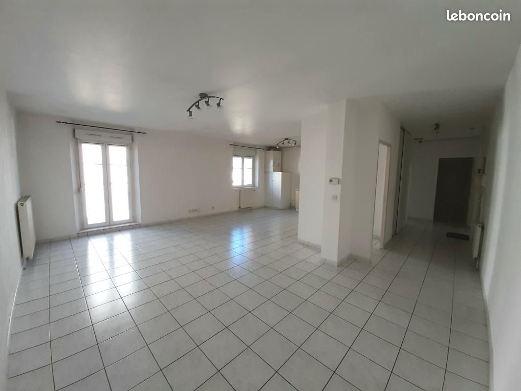 Appartement à louer, 72m², Montbrison