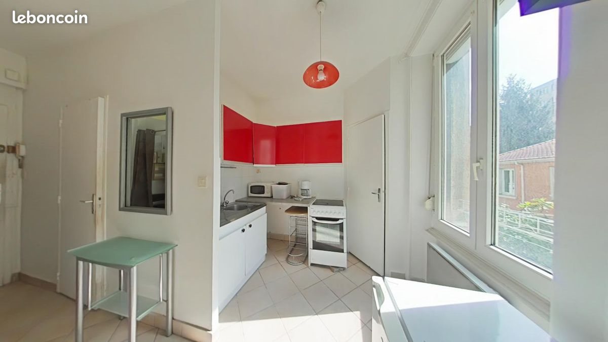 Appartement à louer, 25m², Saint-Etienne