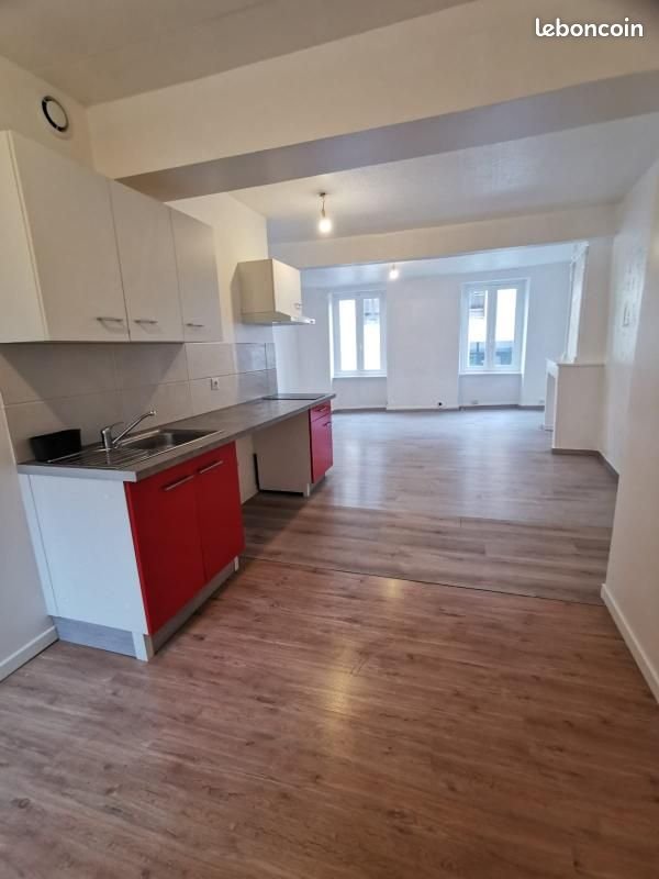 Appartement à louer, 70m², Feurs