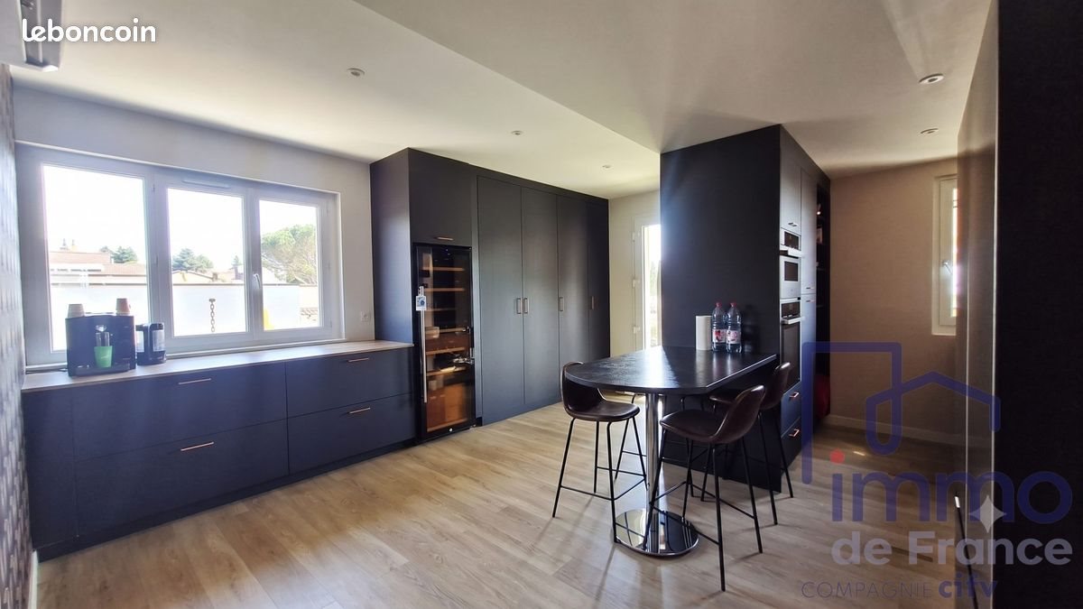 Appartement à vendre, 112m², Saint-Just-Saint-Rambert