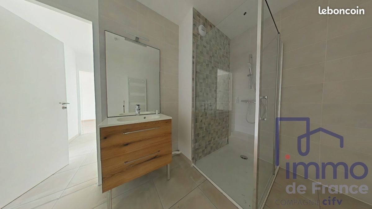 Appartement à vendre, 65m², Saint-Genest-Lerpt