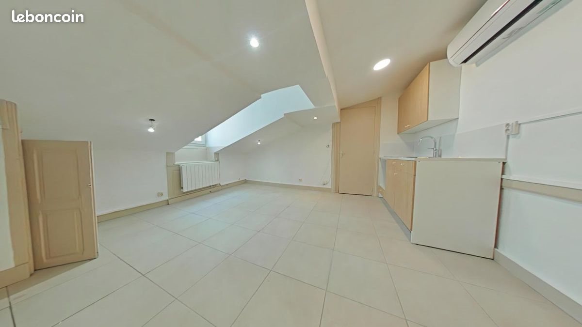 Appartement à louer, 16m², Saint-Étienne