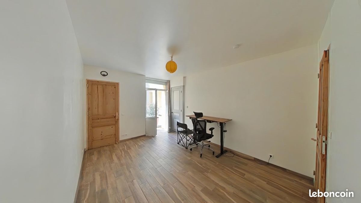 Appartement à louer, 29m², Saint-Etienne